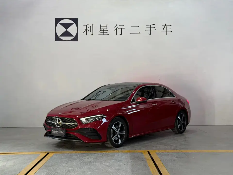 Mercedes-Benz A-Class A 200 L Fashion Edition 2024