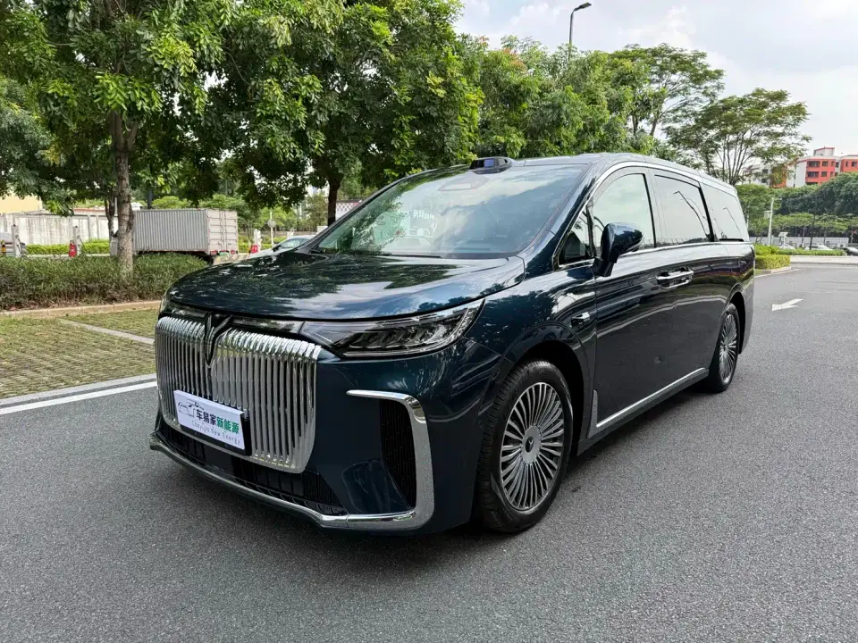 Voyah Auto Voyah Dreamer Model PHEV 4WD Premium QianKun Edition 2025