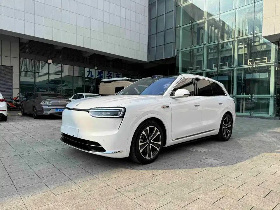 AITO Wenjie AITO M7 Extended Range Base Model 6-Seater 2025