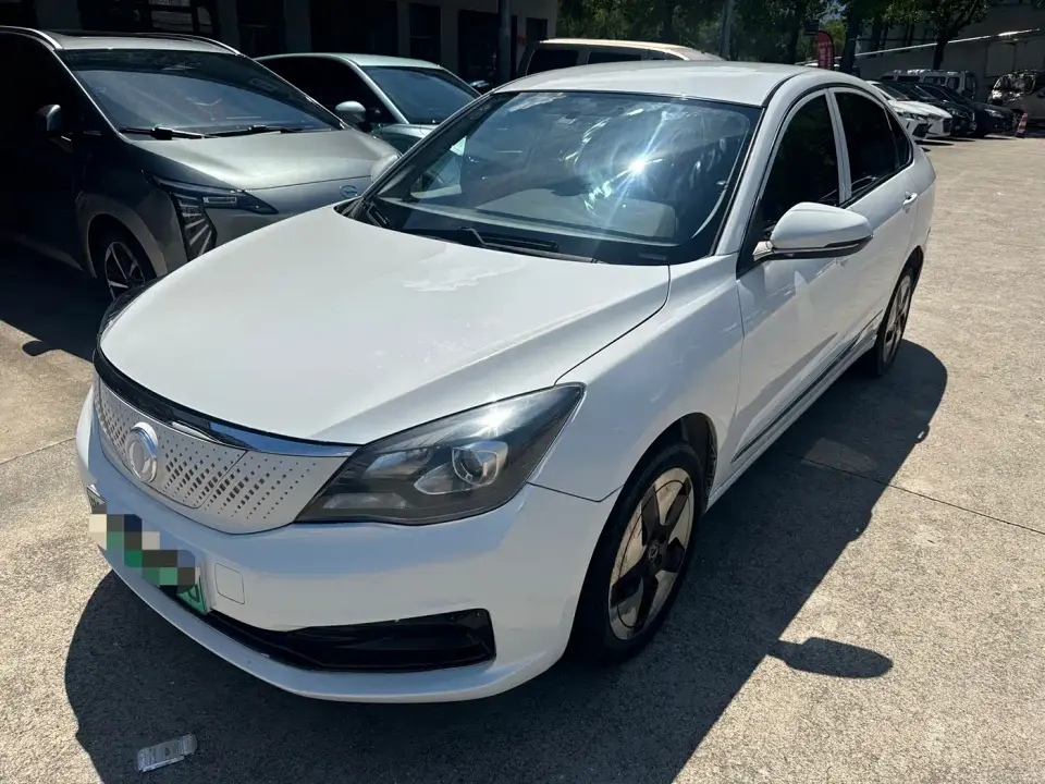 Dongfeng Aeolus Dongfeng Fengshen E70 500 PLUS Ultra Edition 2022