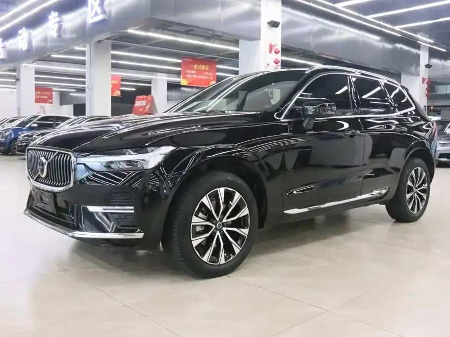 Volvo XC60 B5 AWD Zhiyuan Luxury Edition 2024