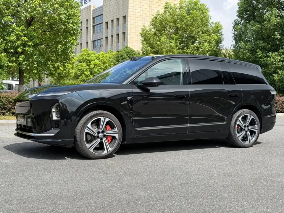 NIO ES8 Model 6-Seat Executive Luxury Edition 2025