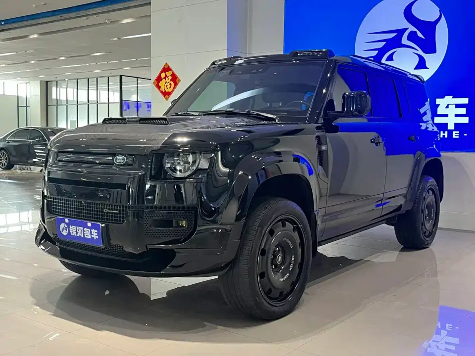 Land Rover Defender Model 110 3.0T P400 X-DYNAMIC HSE 2023