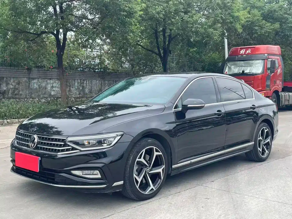 Volkswagen Magotan 2 Million Units Public Sharing Edition 330TSI DSG Luxury 2024