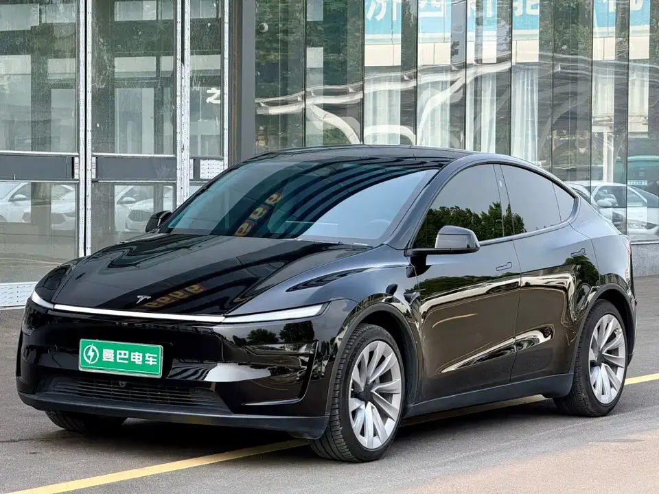Tesla Model Y Facelift Long Range All-Wheel Drive 2025