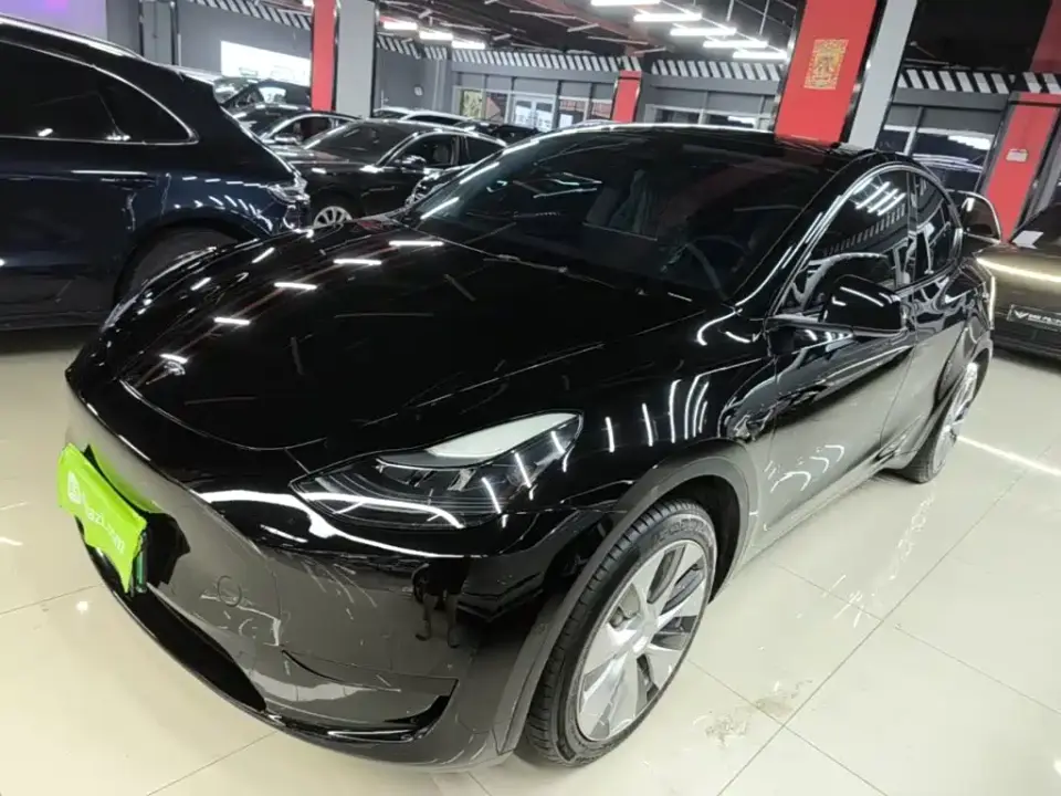 Tesla Model Y Facelift Rear-Wheel Drive Version 2023