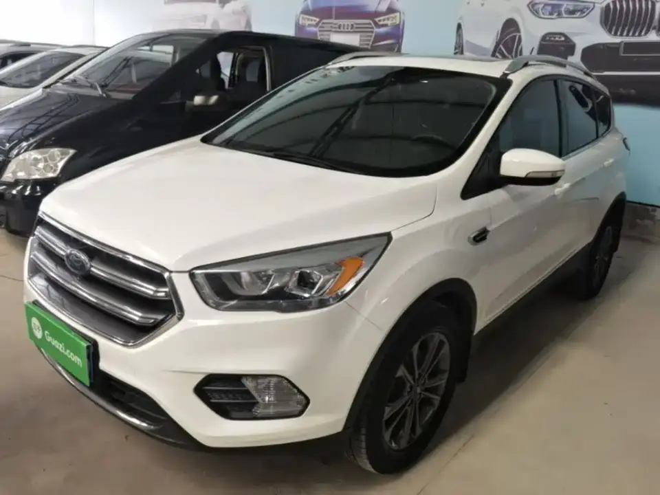 Ford Kuga EcoBoost 180 2WD Platinum Wing Edition China VI 2020