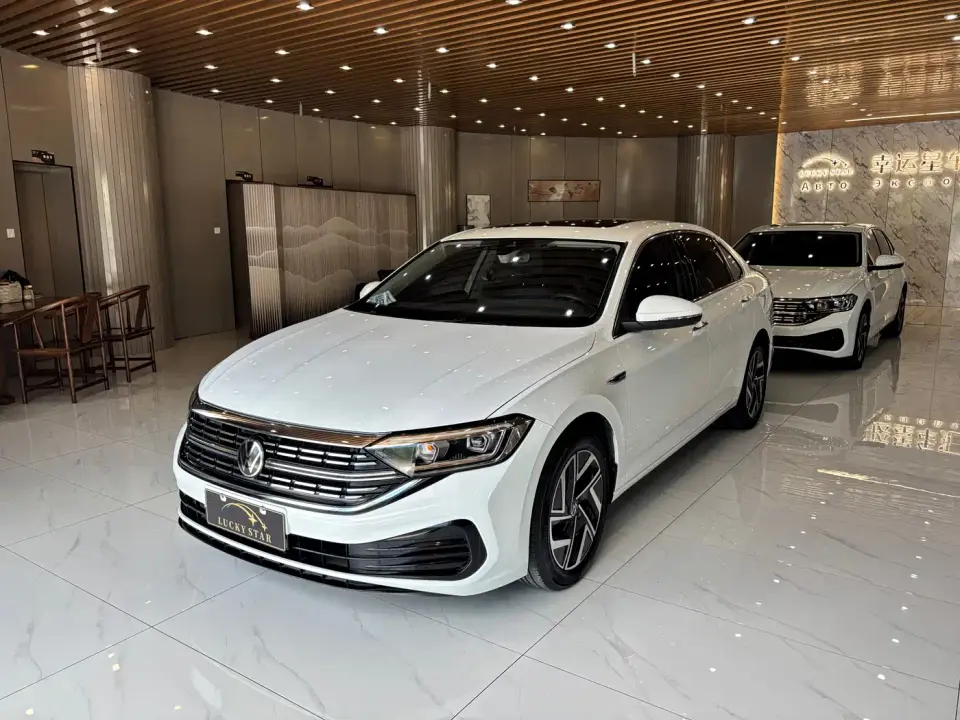 Volkswagen Sagitar 280TSI DSG Surpass Plus Edition 2023