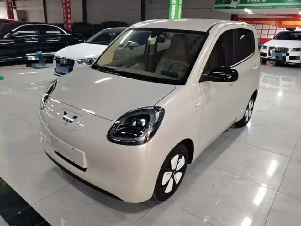 Wuling Motors Hongguang MINIEV 4-Door Advanced 2025