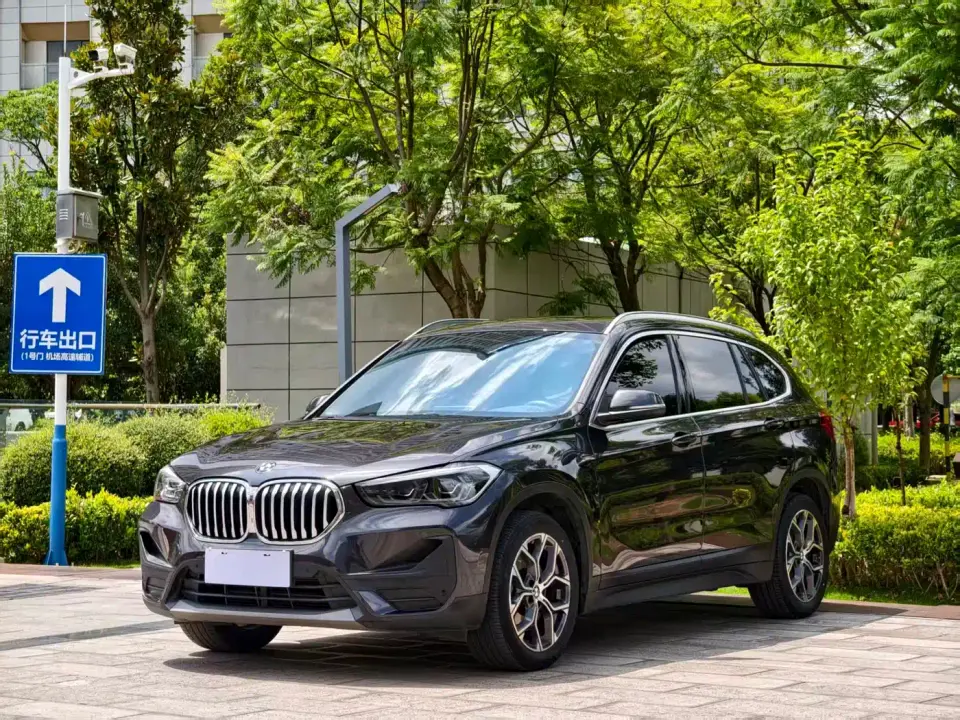 BMW X1 sDrive25Li Leading 2022