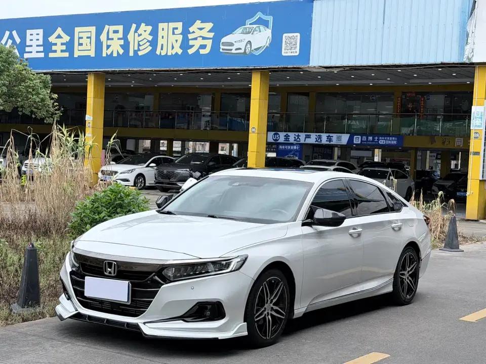 Honda Accord 260TURBO Phantom Night Premium 2021