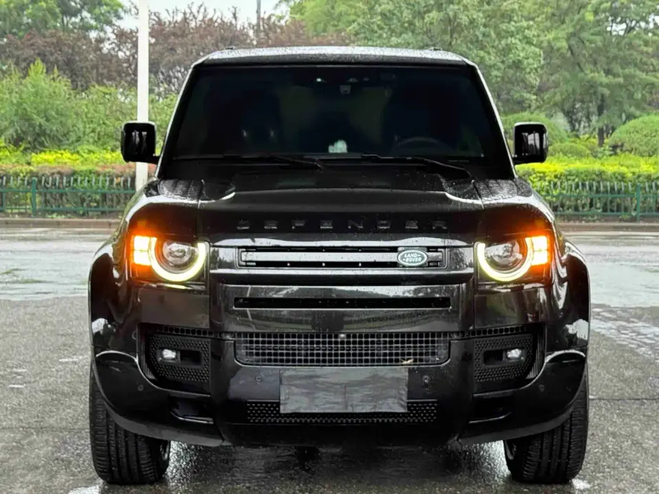 Land Rover Defender 110 3.0T P400 X-DYNAMIC HSE 2023