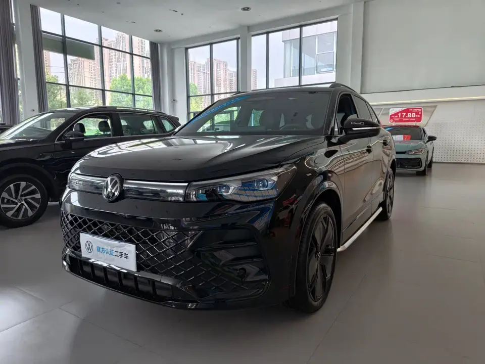 Volkswagen Tiguan L PRO 380TSI 4WD R-Line Premium Edition 2024