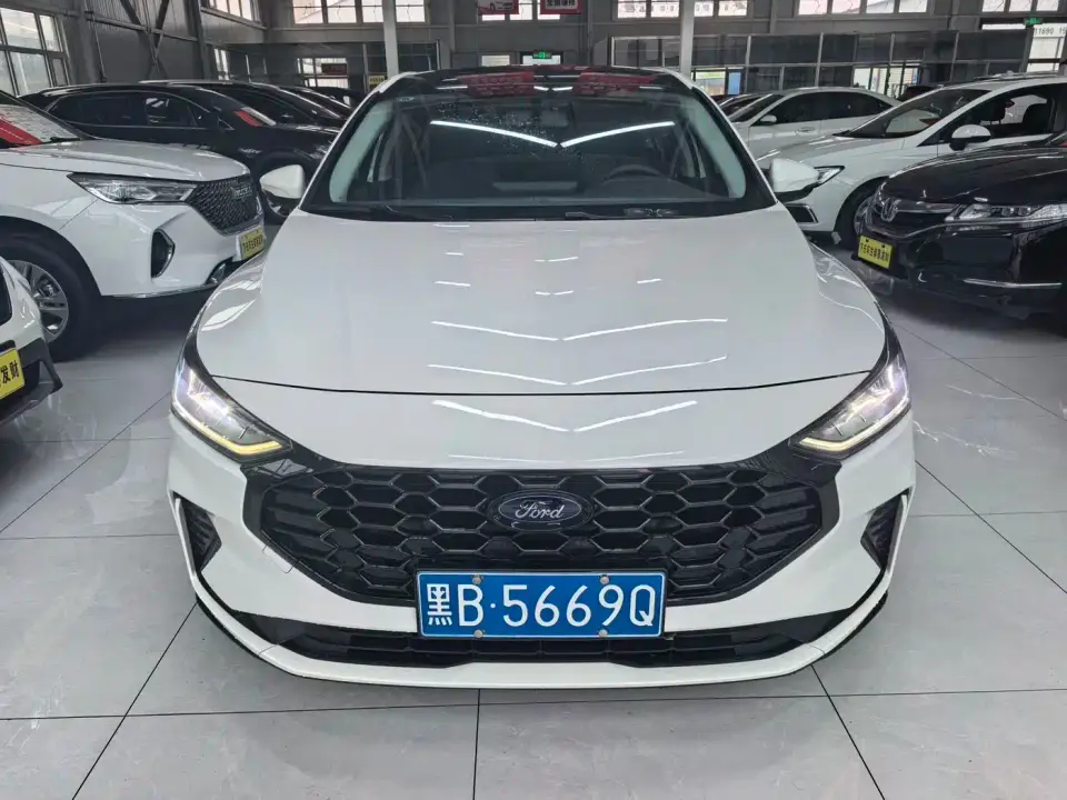 Ford Focus Sedan EcoBoost 180 Auto Speed Edition 2023