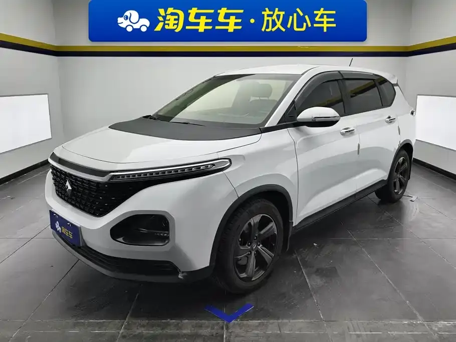 Baojun RM-5 1.5T CVT 24-hour Online Elite 6-seater 2021