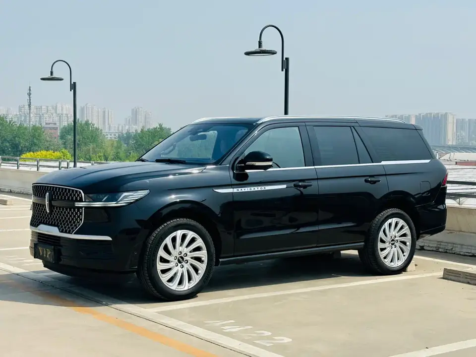 Lincoln Navigator 3.5T President Edition 2025