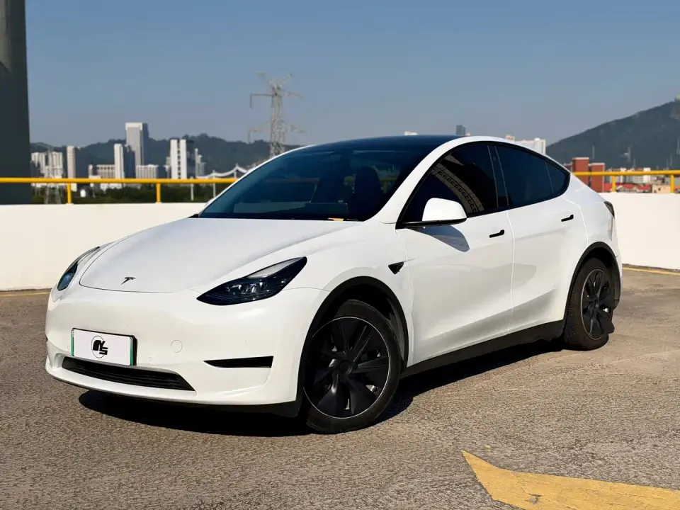 Tesla Model Y Facelift Rear-Wheel Drive Version 2023
