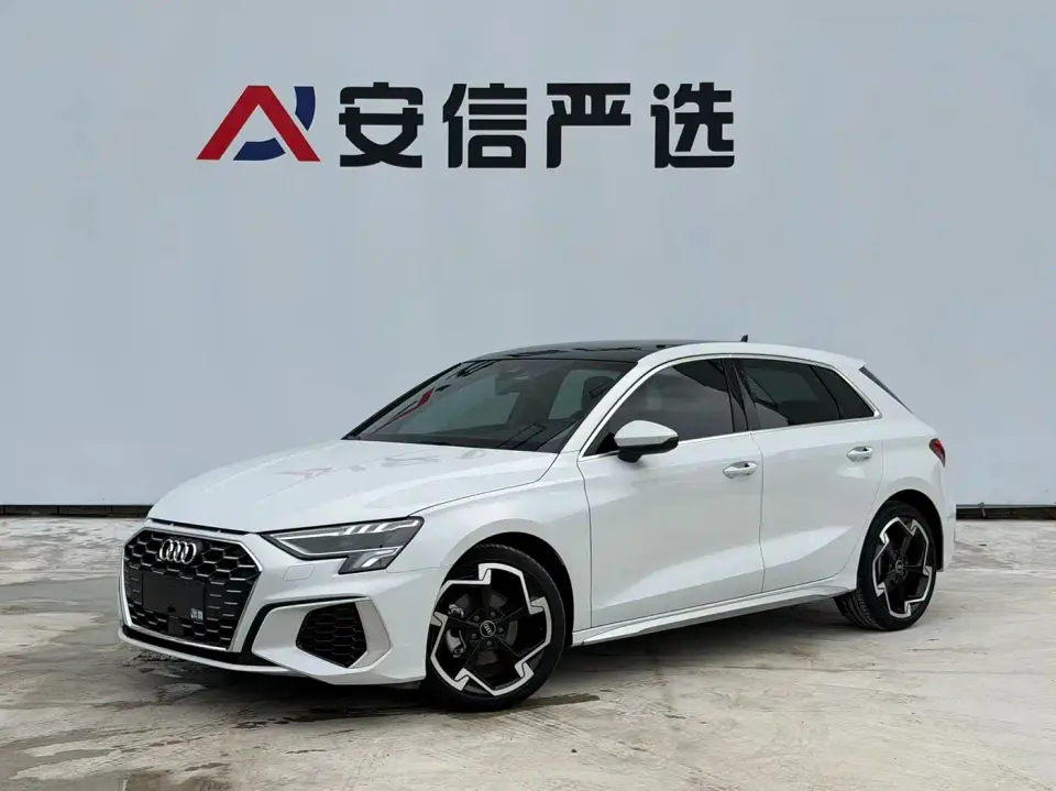 Audi A3 Sportback 35 TFSI Luxury Sport 2024