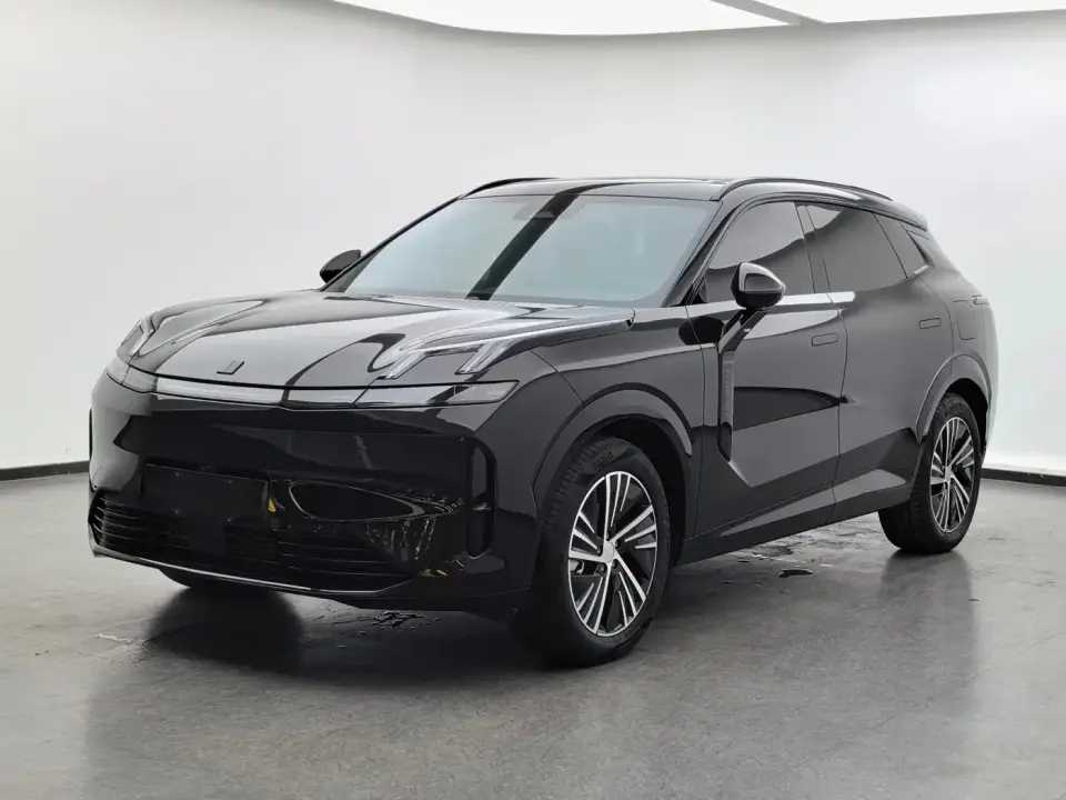 Lynk & Co 08 EM-P 120km Long Range Pro 2024