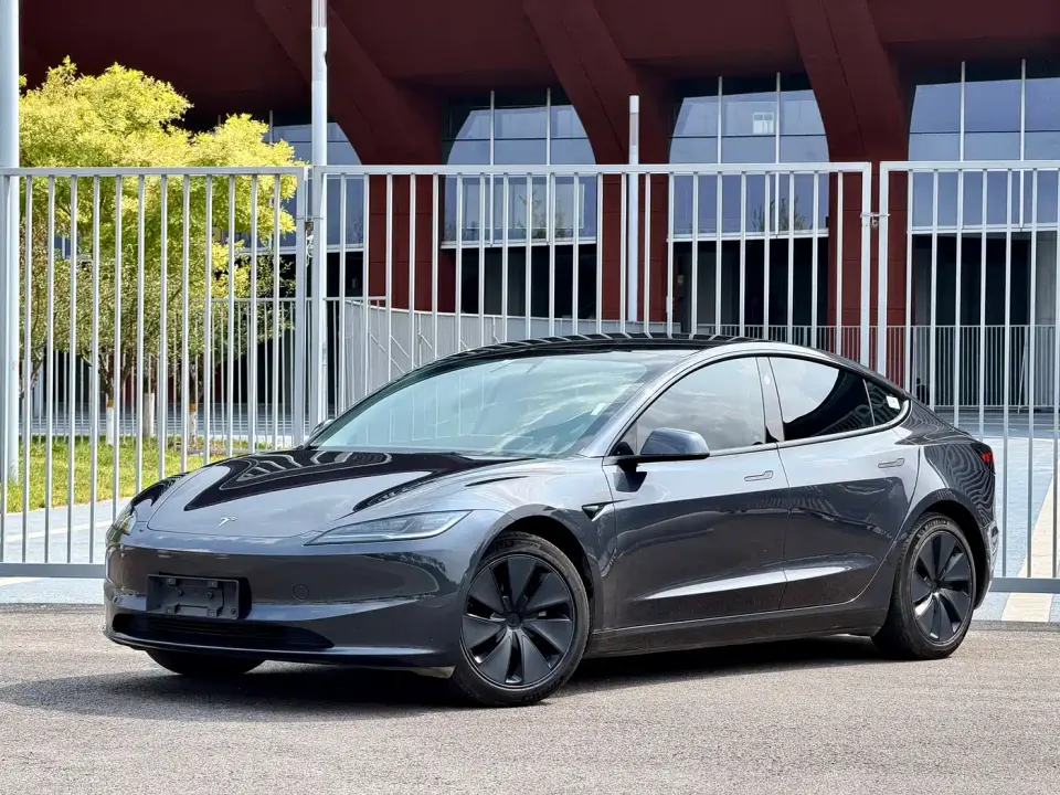 Tesla Model 3 Rear-Wheel Drive 2024