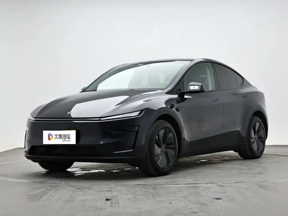 Tesla Model Y Rear-Wheel Drive 2026