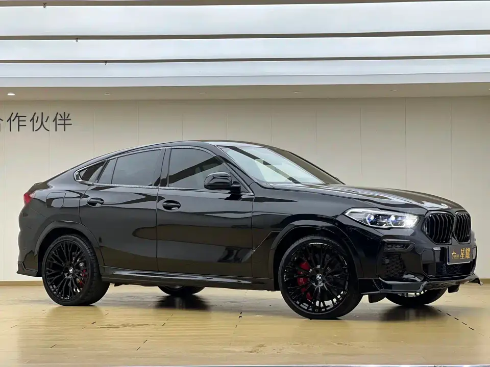 BMW X6 xDrive40i M Sport Package 2022