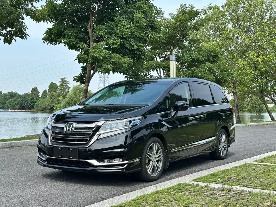 Honda Elysion 2.0L Hybrid Supreme Edition 2020