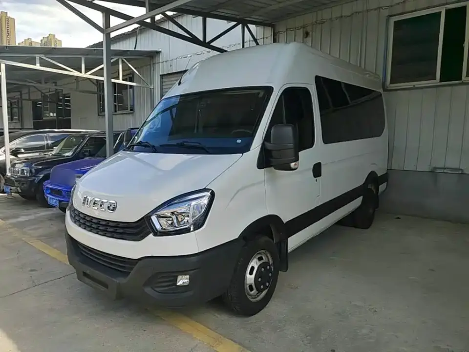 Iveco Daily 2.0T Manual Chaorui Long Wheelbase Short Overhang High Roof Manual Door F1A 2022