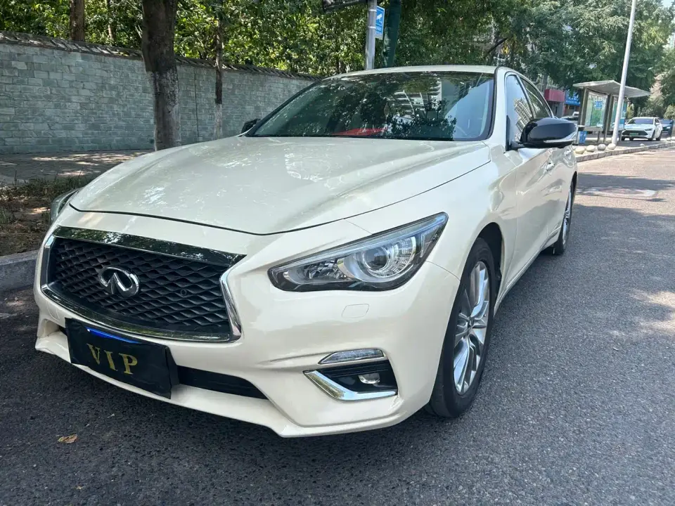 Infiniti Q50L 2.0T Premium Edition (China VI) 2020