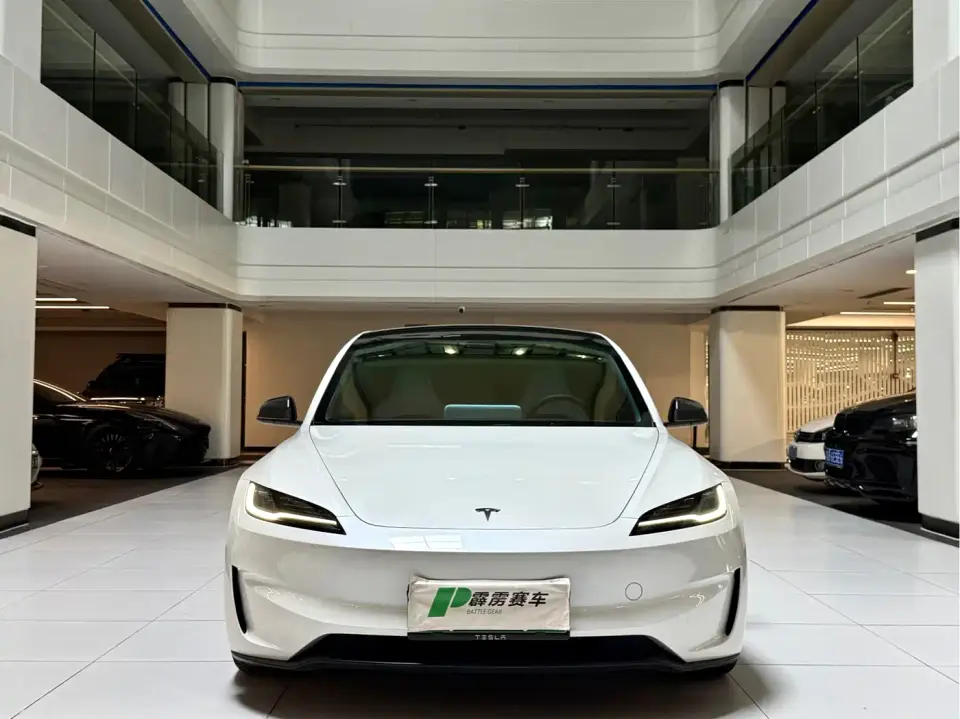 Tesla Model 3 High-Performance All-Wheel Drive Edition 2024