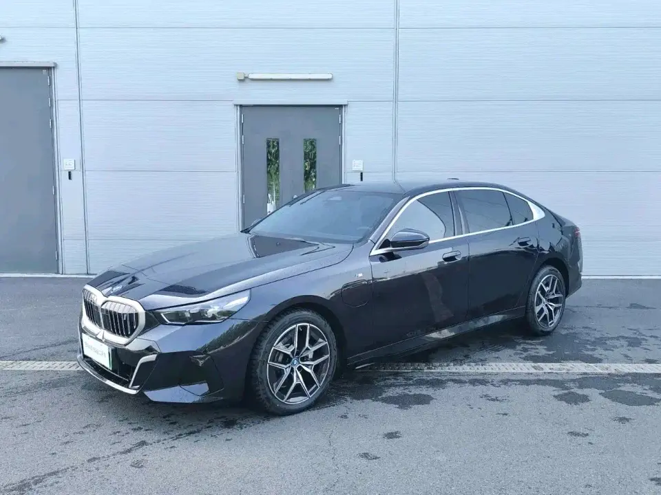 BMW i5 eDrive 35L M Sport Package 2025