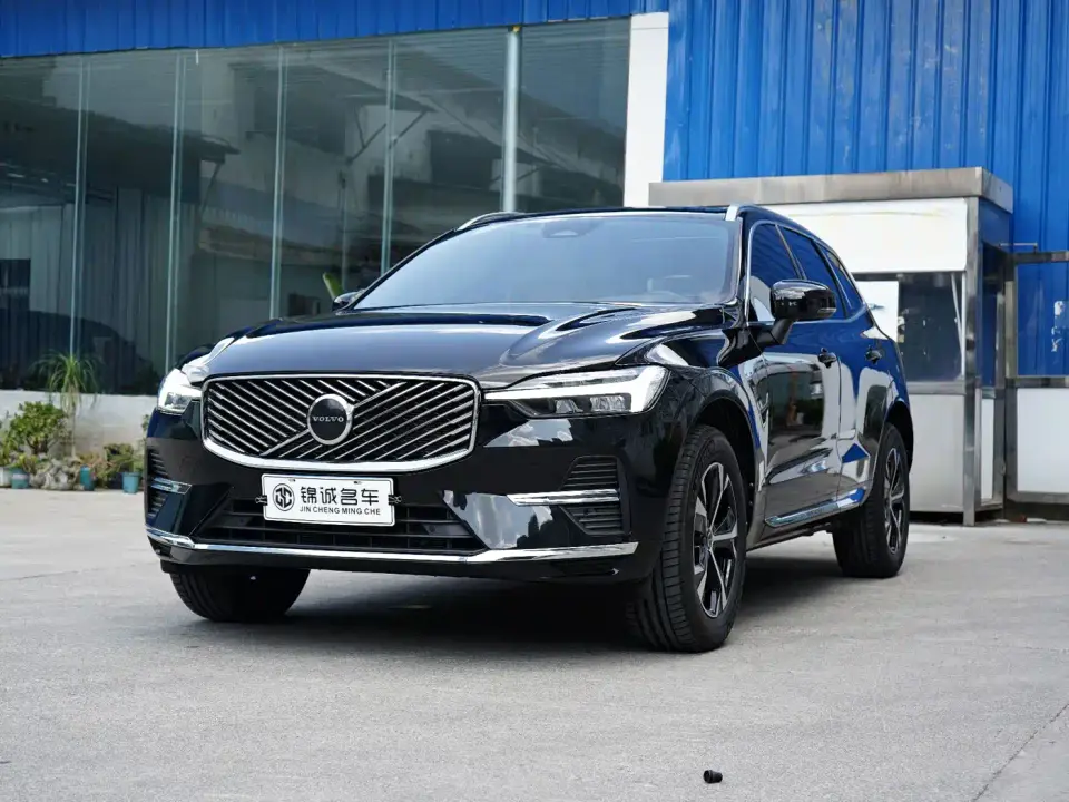 Volvo XC60 Model B5 AWD Smart Elite Luxury 2025