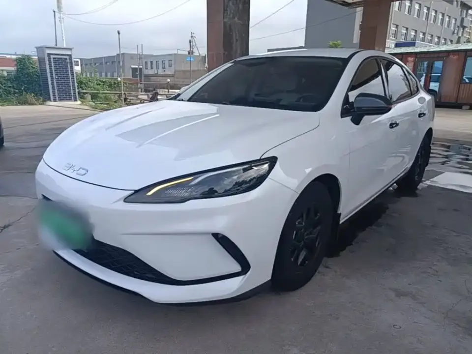 BYD Hai Bao 05 DM-i DM-i Smart Drive Edition 55KM Luxury 2025