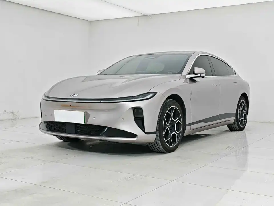 Changan Qiyuan A07 Pure Electric Deluxe Edition 710 Long Range 2025