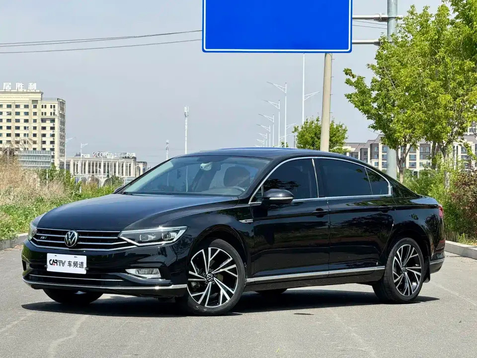 Volkswagen Magotan 330TSI DSG 30th Anniversary Edition 2022