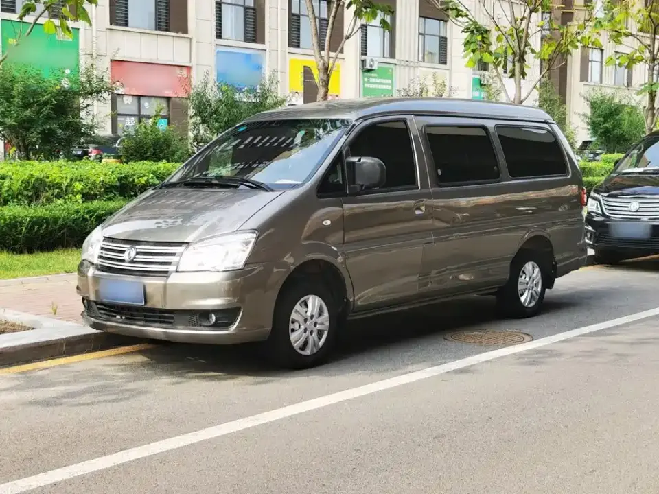 Dongfeng Fengxing Lingzhi Facelift M3L 1.6L 7-seat Standard Model 2019