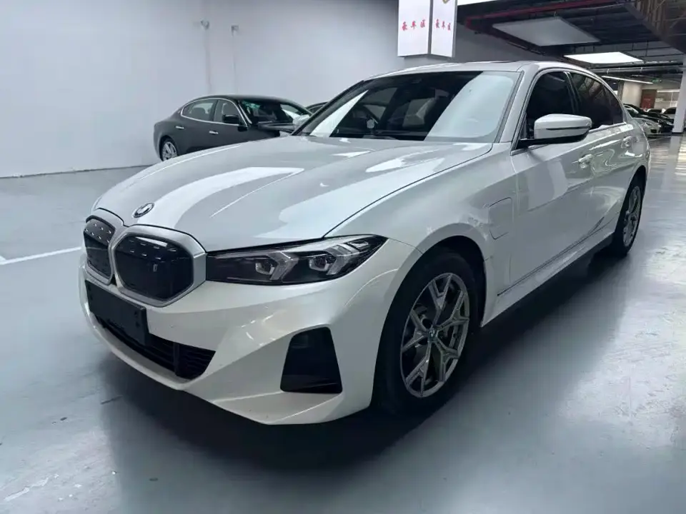 BMW i3 eDrive 35 L 2023