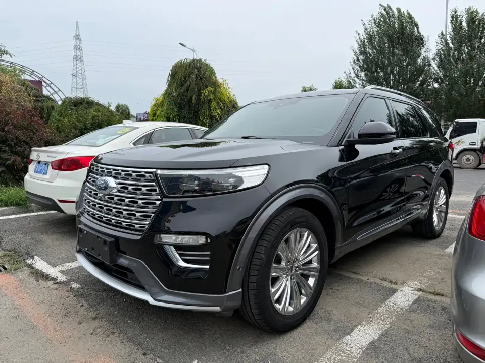 Ford Explorer EcoBoost 285 AWD Titanium Edition 7-Seater 2022