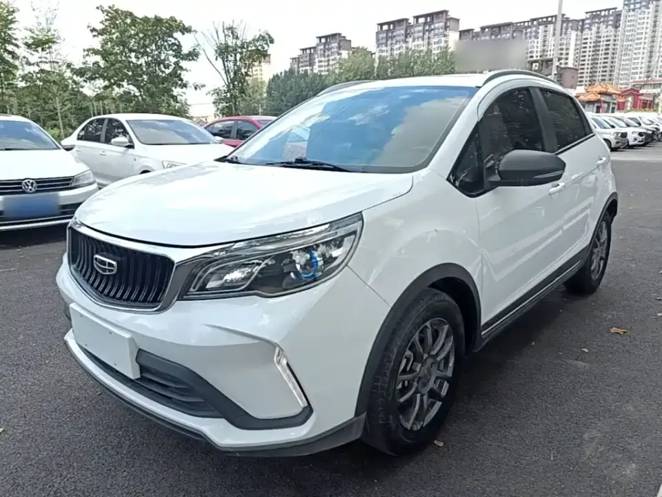 Geely Vision X3 PRO 1.5L CVT Premium 2022