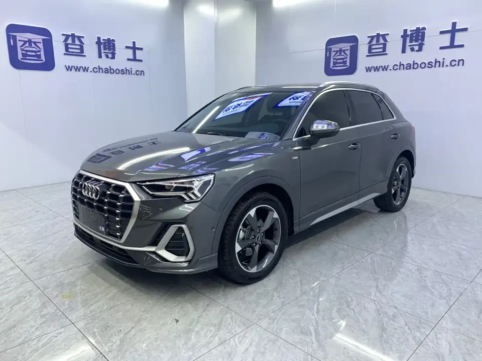 Audi Q3 35 TFSI Fashion Dynamic (1.4T) 2023