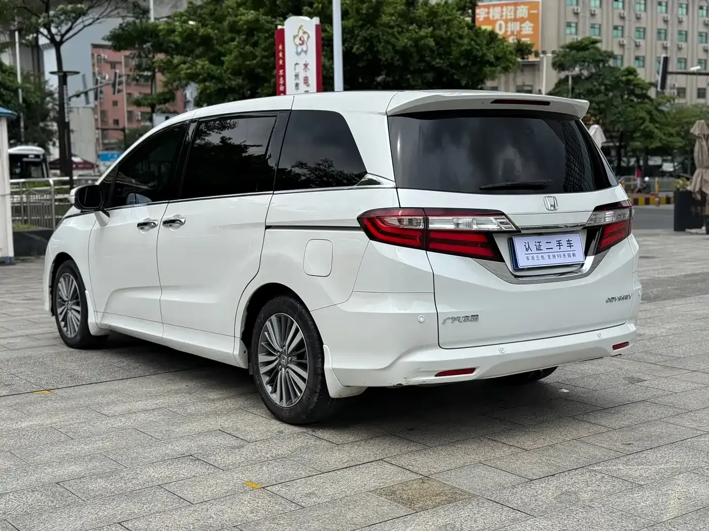 Honda Odyssey 2.4L Smart Enjoy Edition 2019 — фото 16