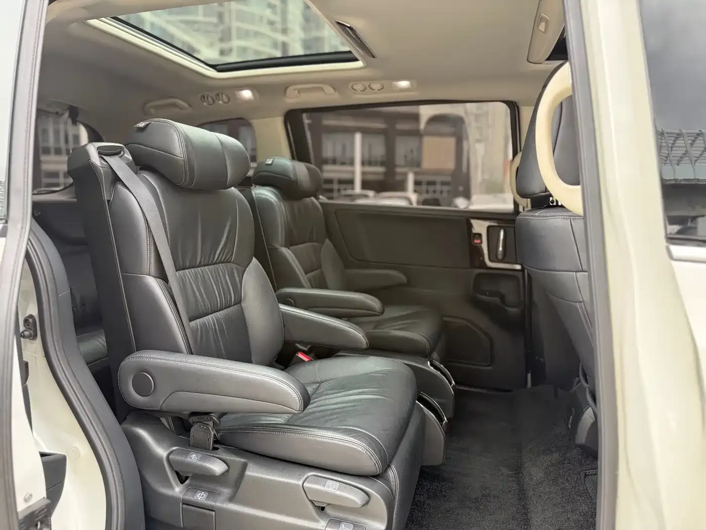 Honda Odyssey 2.4L Smart Enjoy Edition 2019 — фото 12