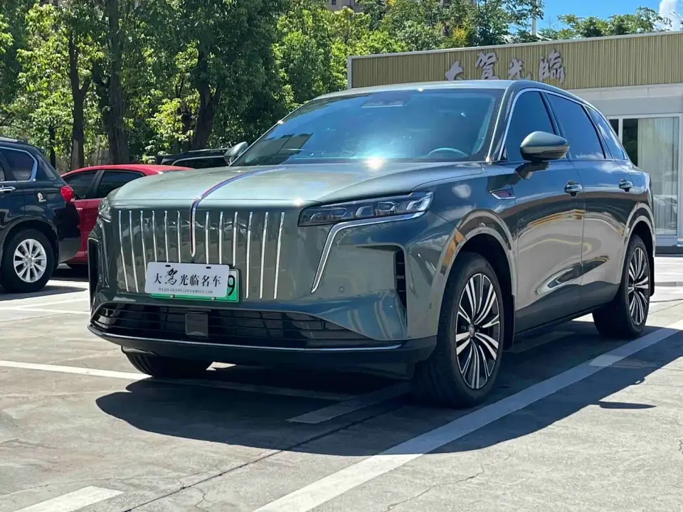 Hongqi HS6 PHEV Model 220 Intelligent Hybrid Edition 2026