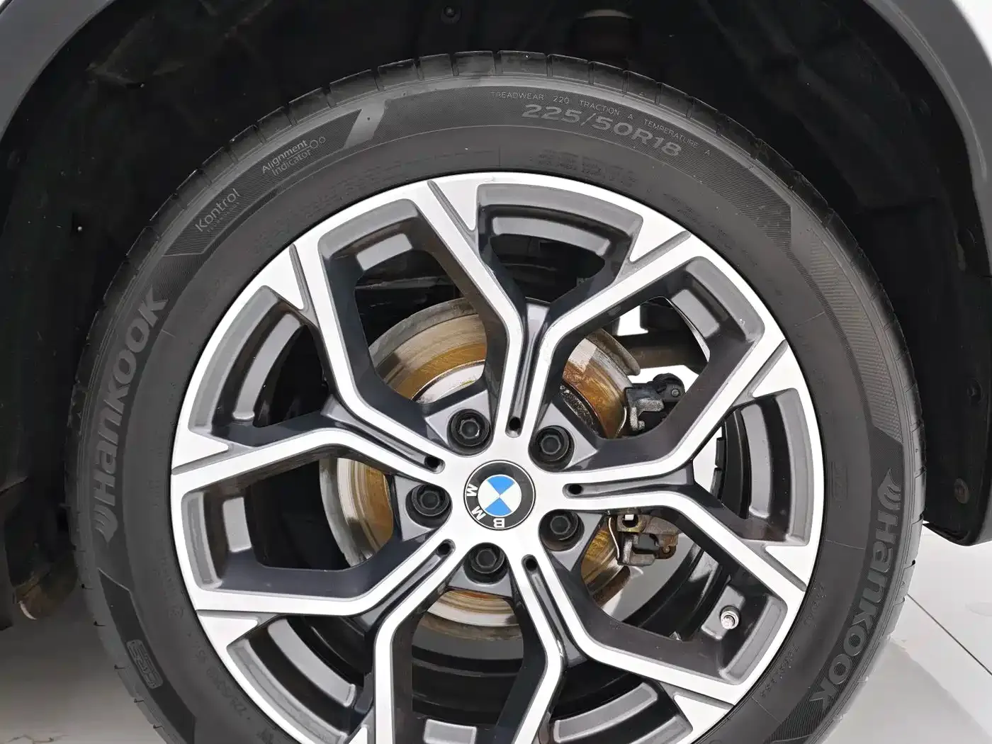 BMW X1 sDrive25Li Leading 2022 — фото 21
