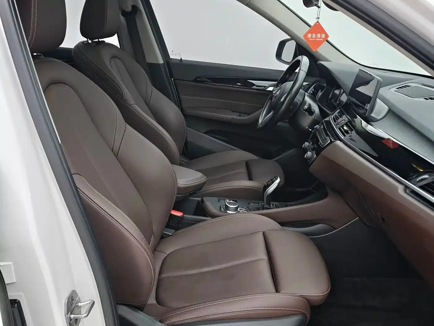 BMW X1 sDrive25Li Leading 2022 — фото 9