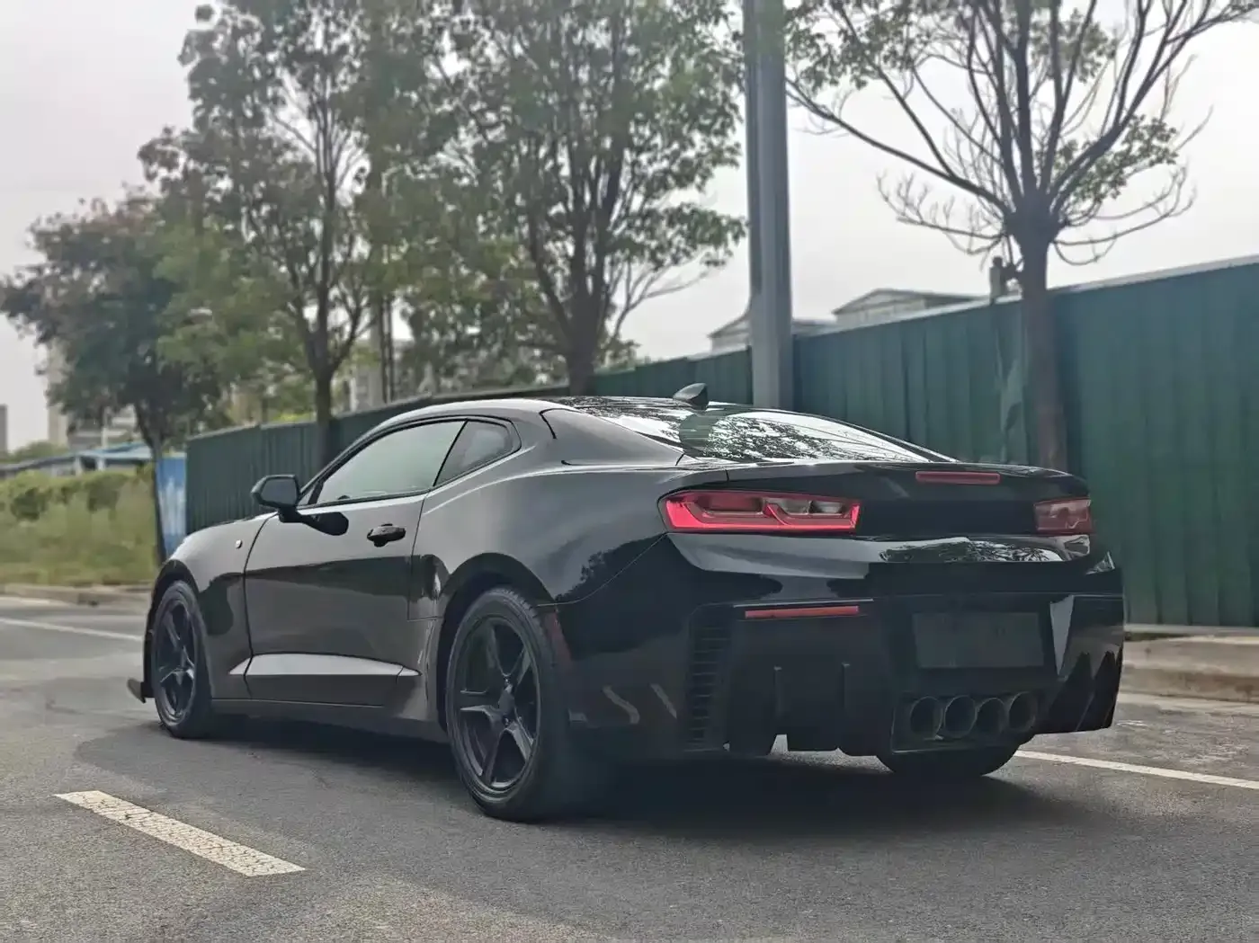 Chevrolet Camaro 2.0T RS 2019 — фото 7