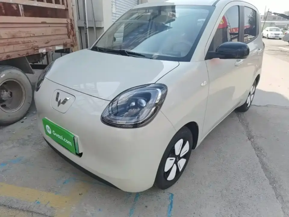 Wuling Motors Hongguang MINIEV 4-Door Advanced 2025