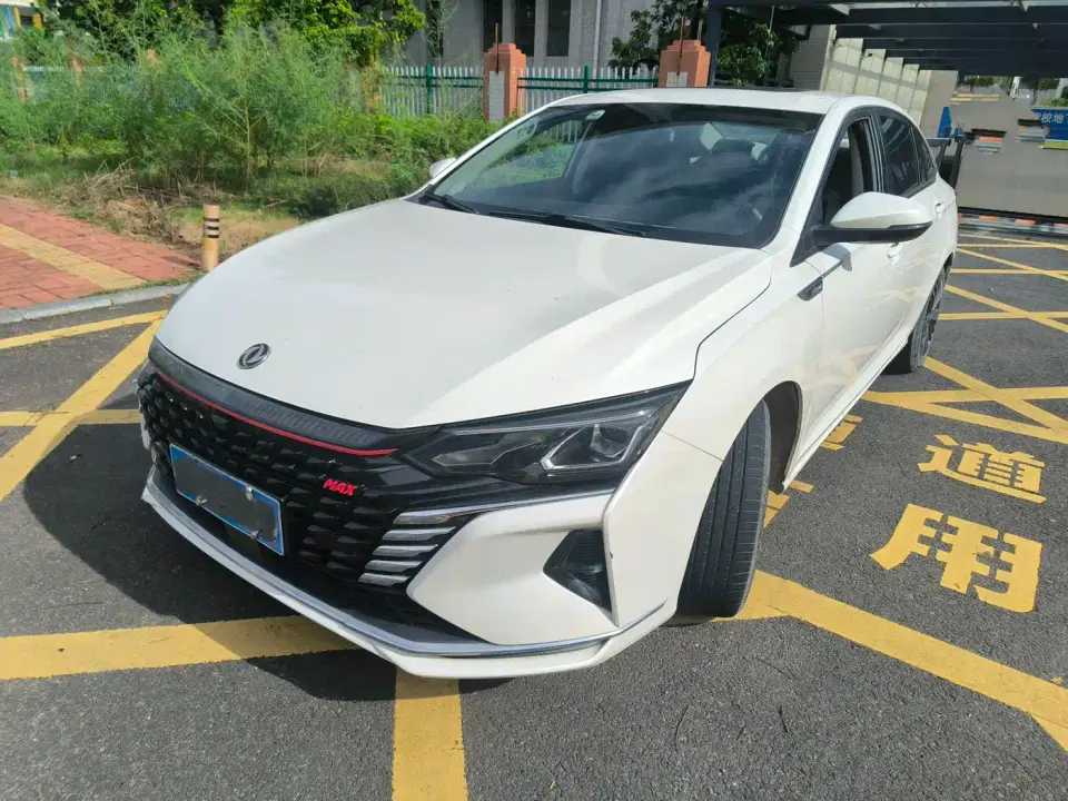 Dongfeng Aeolus Yixuan MAX 1.5T Ultra Cool Dad Edition 2022