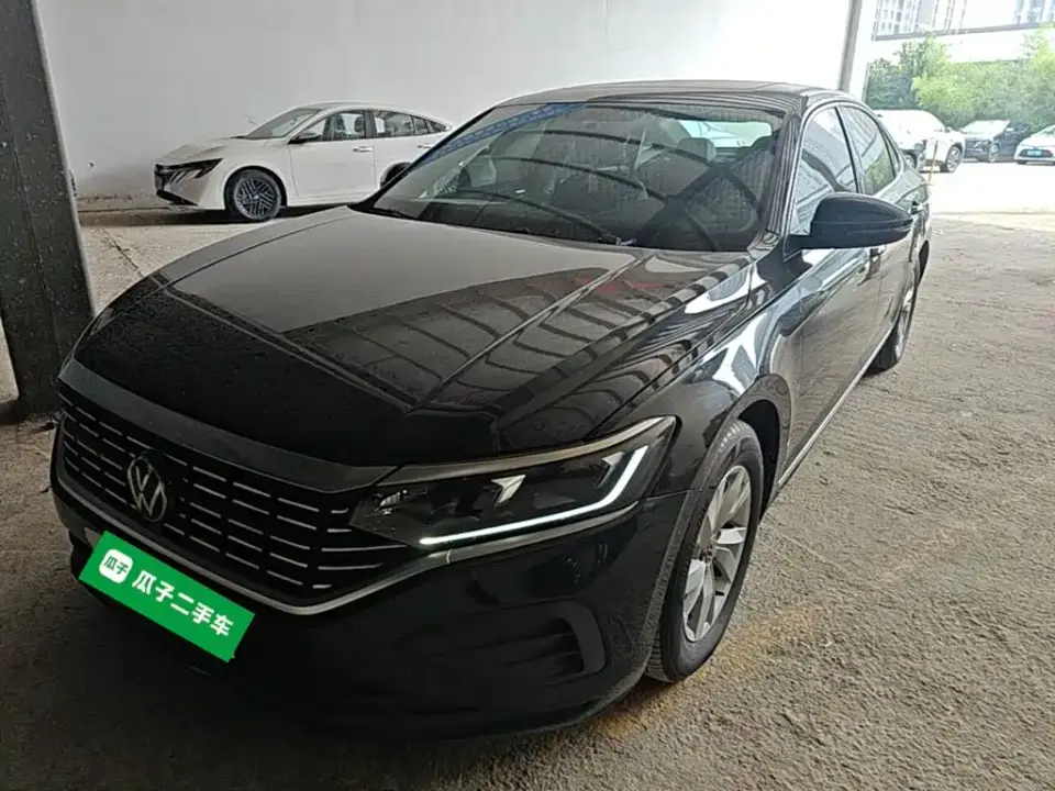 Volkswagen Passat Outstanding 280TSI Business Edition 2025