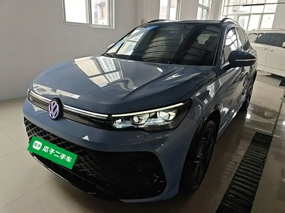 Volkswagen Tiguan L PRO 380TSI 4WD R-Line Premium Edition 2024